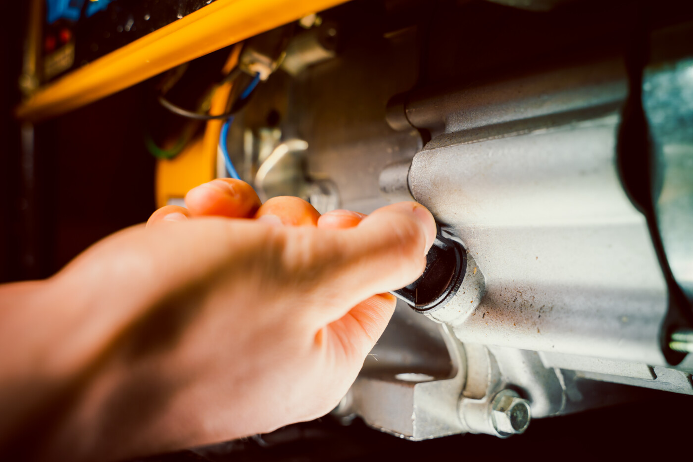 ¿Cómo realizar el mantenimiento de un generador eléctrico? | Aprende
